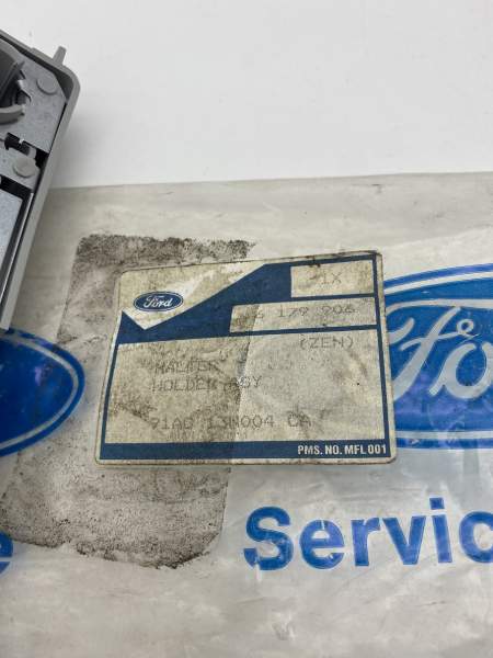 Lampenträger rechts Ford Escort V / VI Turnier